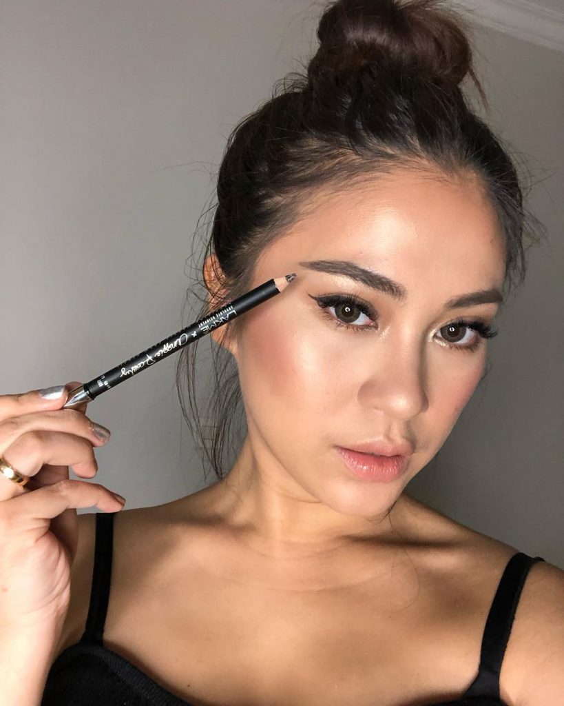 Beauty Influencer 2019 Tyna Kanna Mirdad