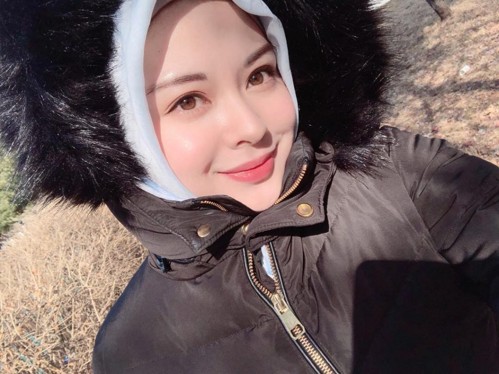 Selebgram Hijab Ayana Jihye