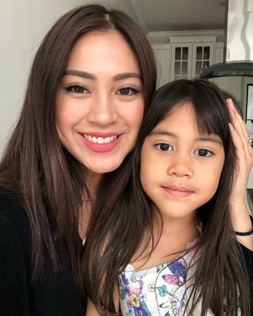 Parenting Influencer Indonesia Tyna Kanna Mirdad