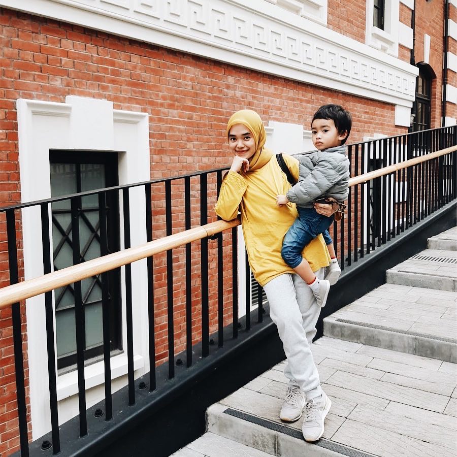 Selebgram Mom Indonesia Puput Utami