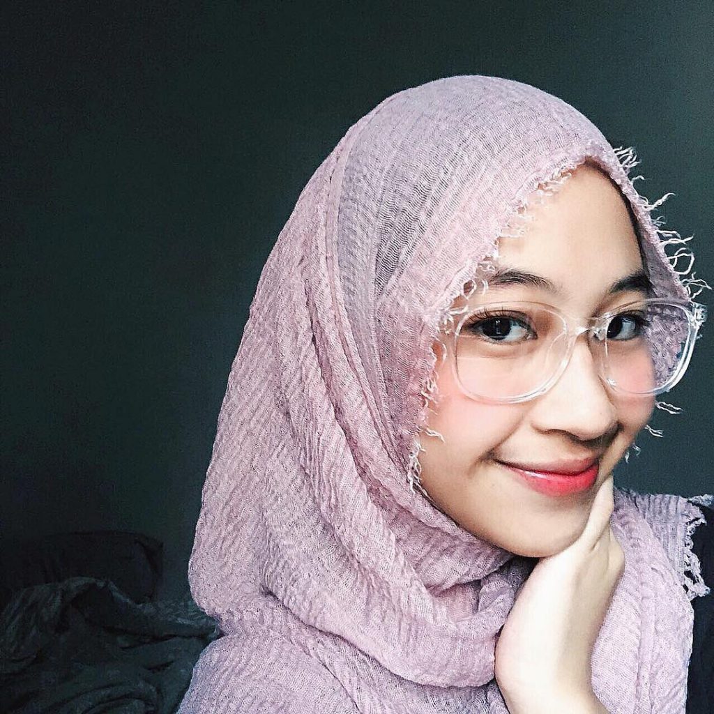 Selebgram Remaja Cantik Indonesia Adiba Khanza