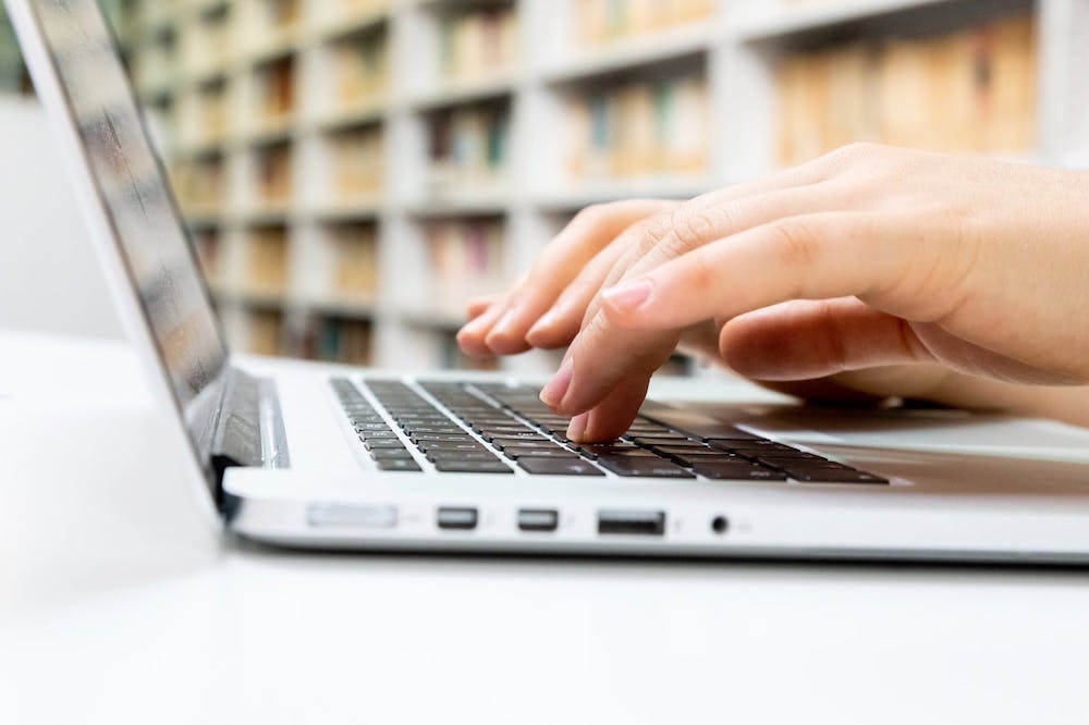 Jasa Penulis Artikel SEO Murah SociaBuzz