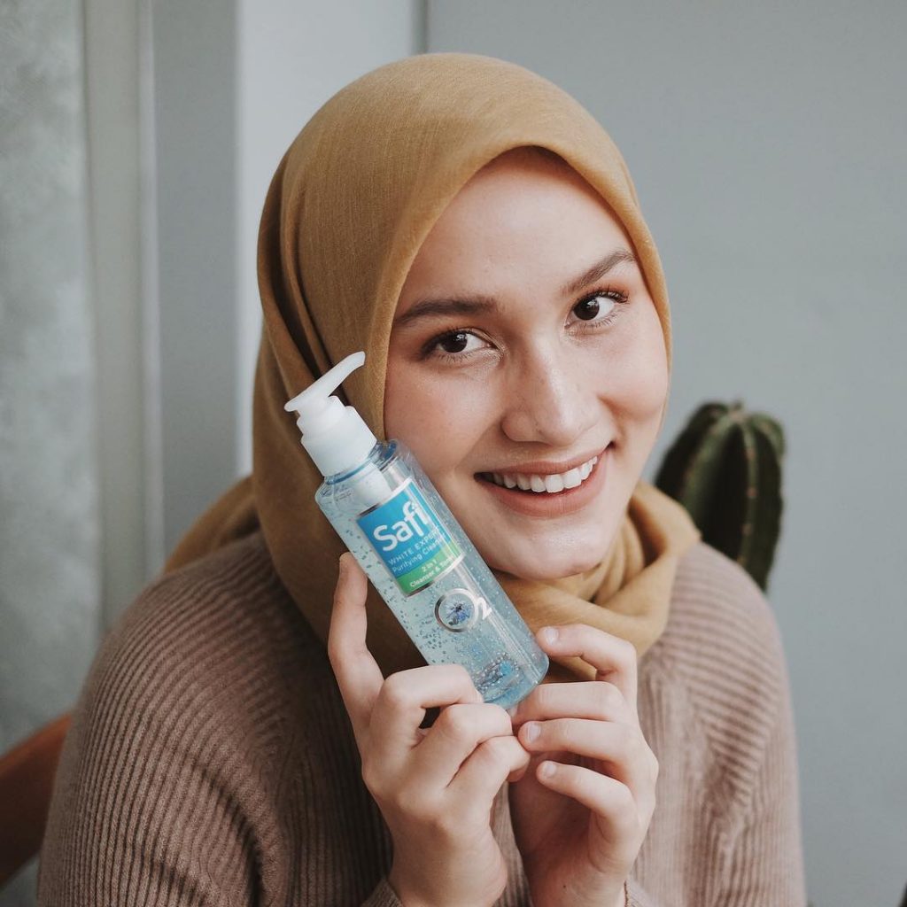 Selebgram Hijab 2019 Dwi Handayani Syah Putri
