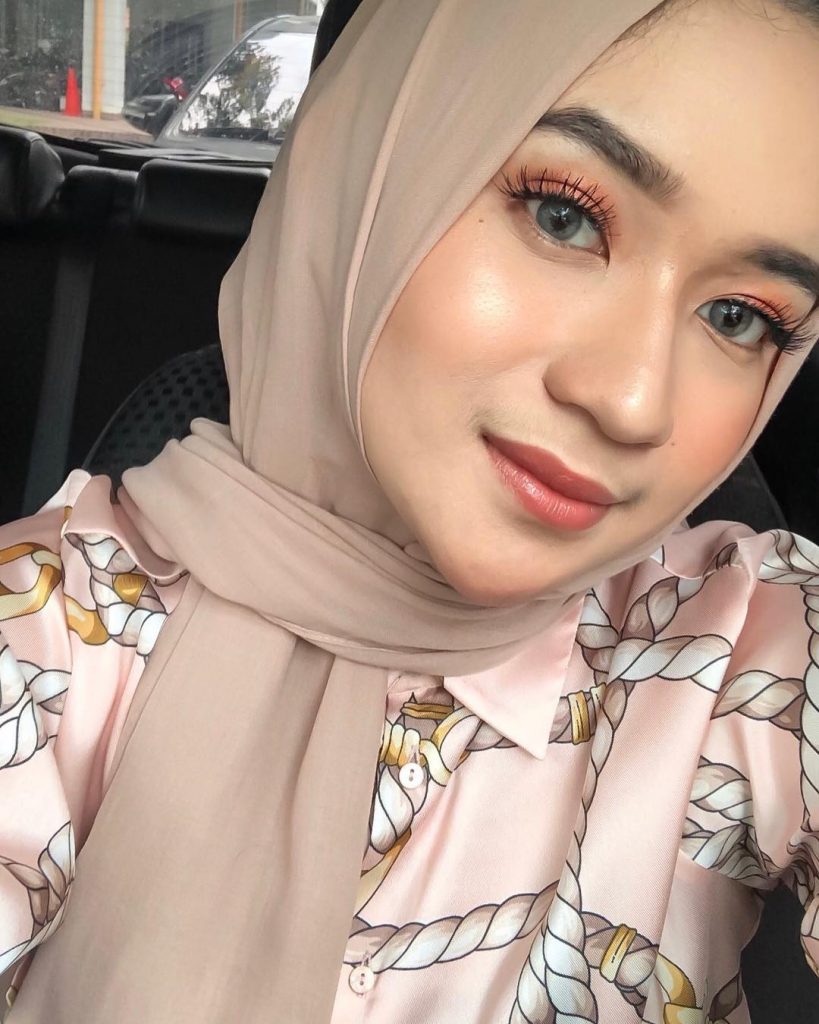 Selebgram Hijab Claresta Haniyah