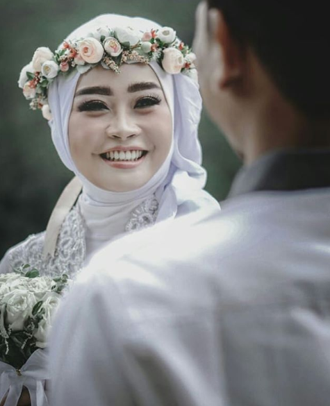 Make Up Artist Yogyakarta Happy Subagyo
