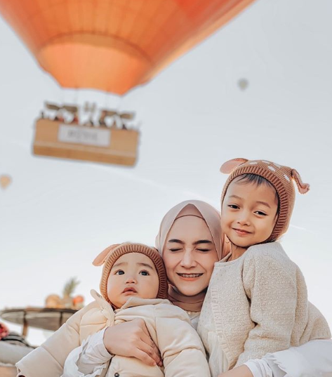 Mom Influencer Indonesia Nisa Cookie