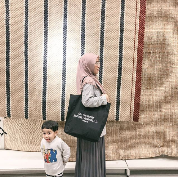Mom Influencer Indonesia Vendryana