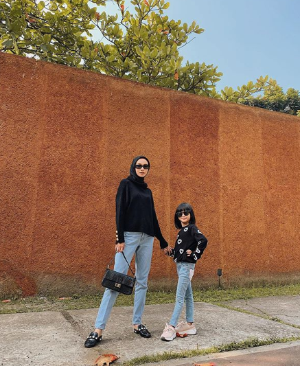 Mom Influencer Indonesia Vira Tandia
