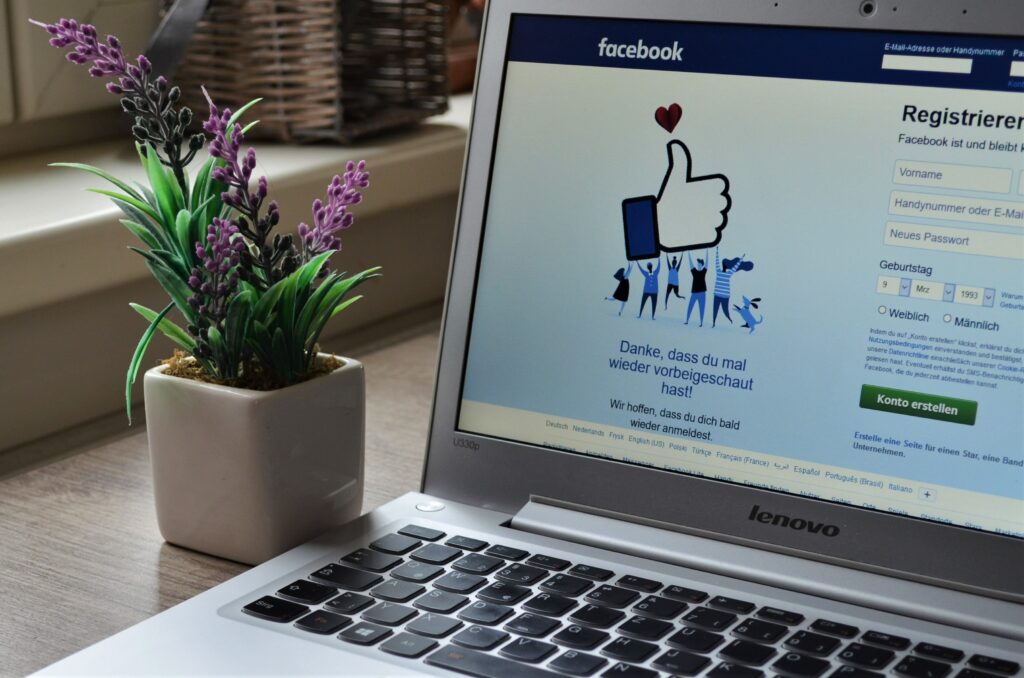 Facebook Memiliki Fitur Tersendiri