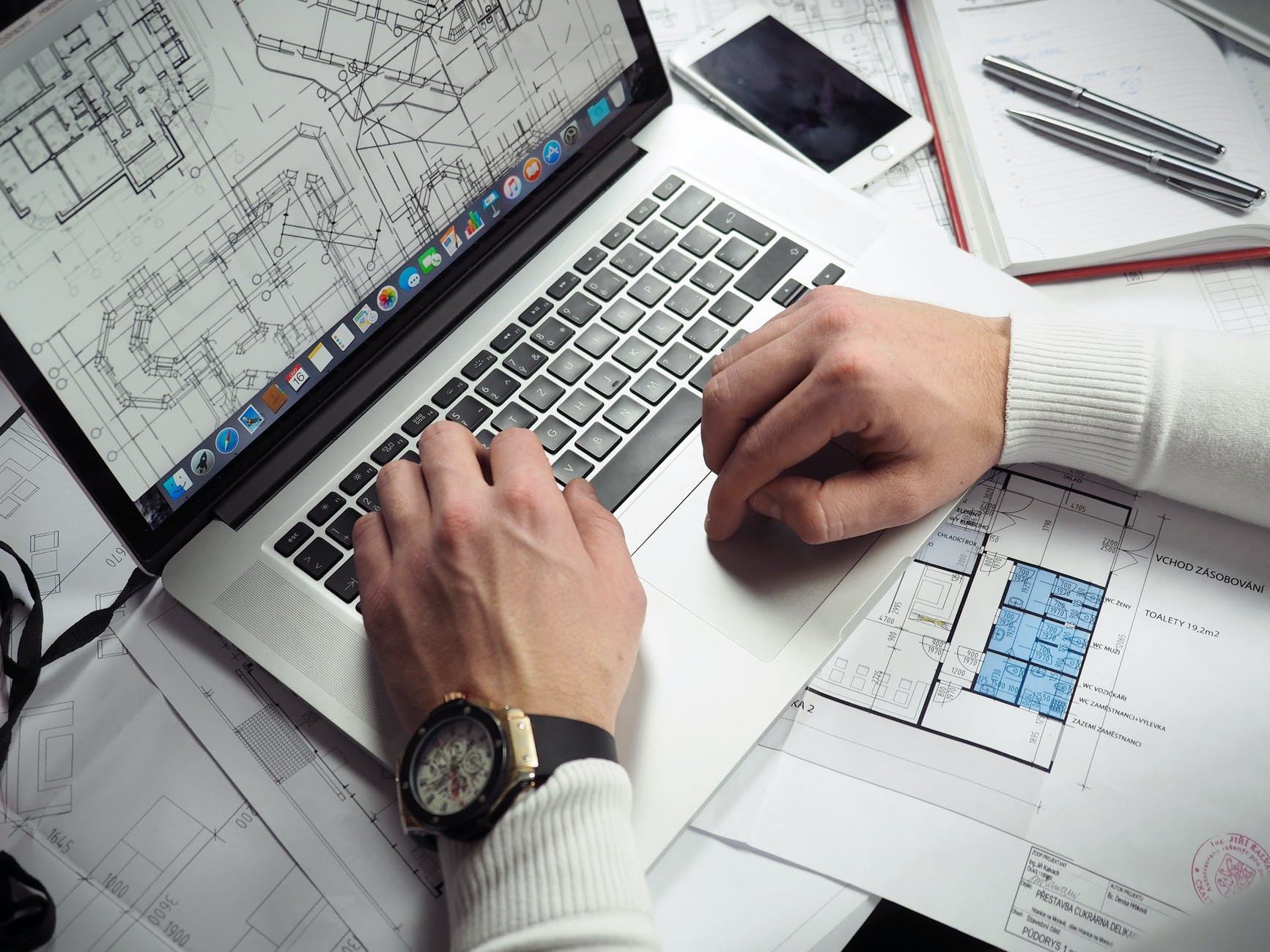 Isi Situs dengan Portofolio Isi Situs dengan Portofolio