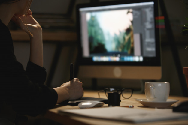 Menjual karya secara online